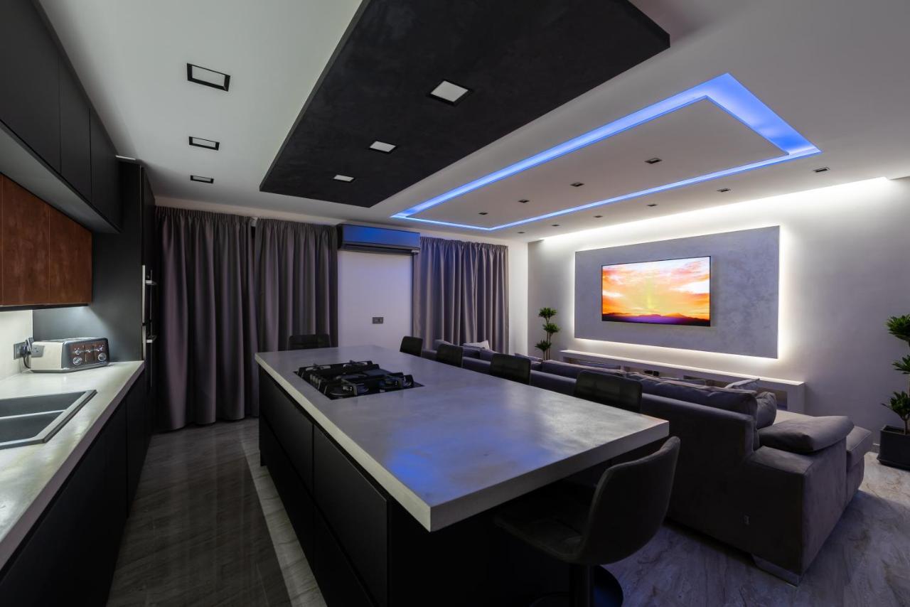 Luxury 2 Bed Apartment In The Heart Of St Julians St. Julian's Zewnętrze zdjęcie