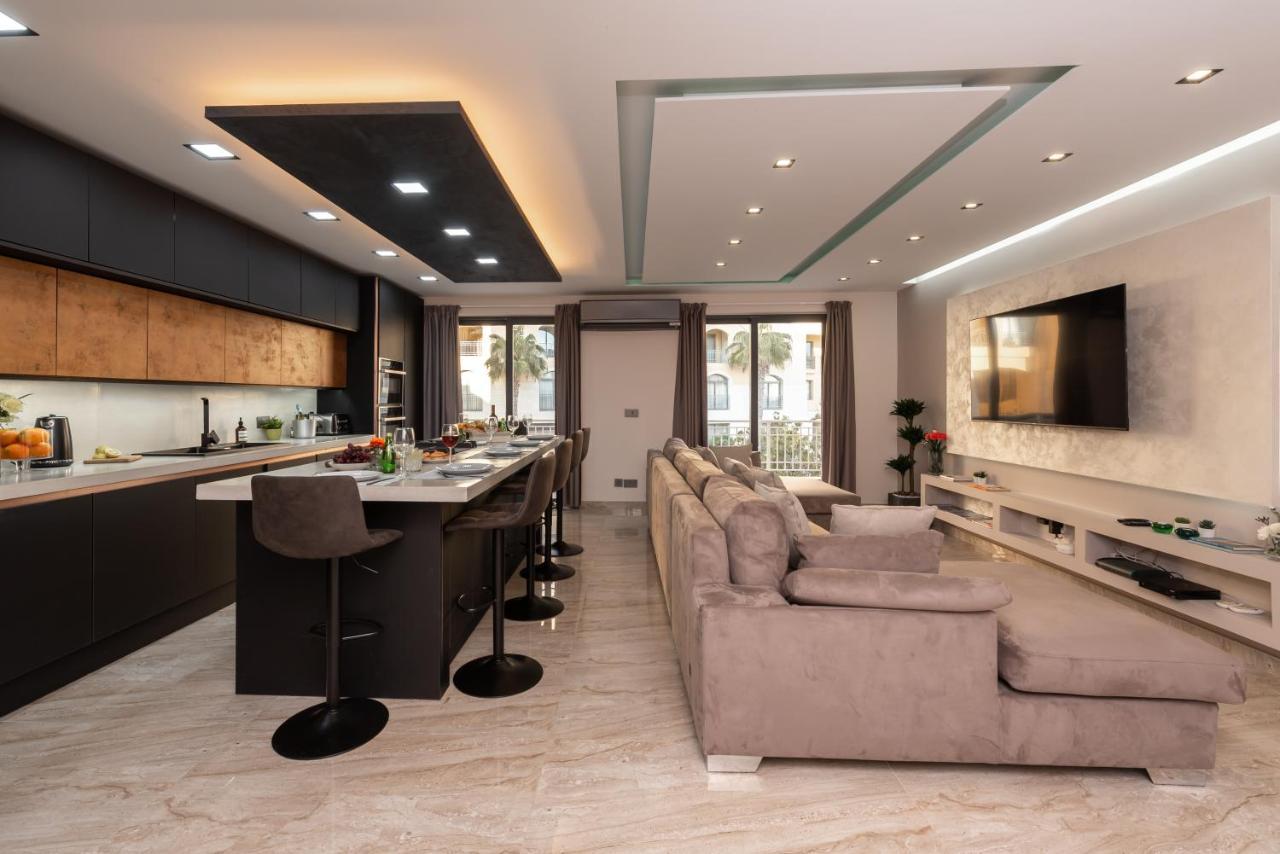 Luxury 2 Bed Apartment In The Heart Of St Julians St. Julian's Zewnętrze zdjęcie